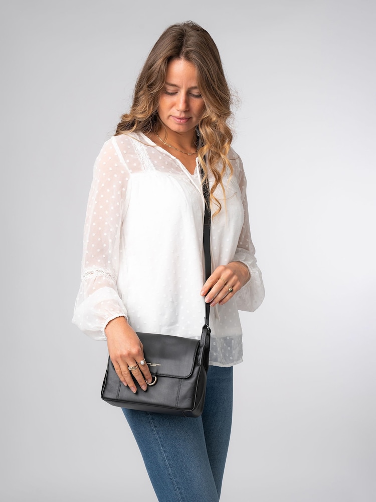 Pure Luxuries London 'Cassie' Leather Crossbody Bag - Image 1 of 7