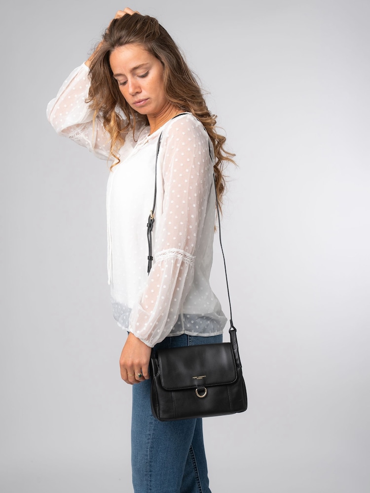 Pure Luxuries London 'Cassie' Leather Crossbody Bag - Image 2 of 7