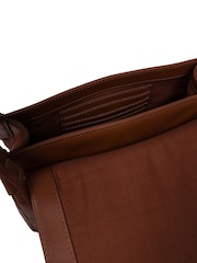 Pure Luxuries London 'Cassie' Leather Crossbody Bag - Image 7 of 7