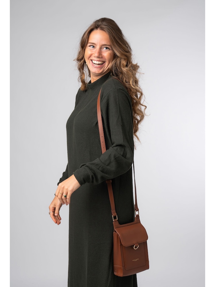 Pure Luxuries London 'Erma' Leather Cross-Body Bag - Image 1 of 7 Pure Luxuries London 'Erma' Leather Cross-Body Bag - Image 1 of 7