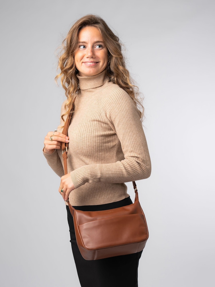 Pure Luxuries London 'Leonara' Leather Crossbody Bag - Image 2 of 6