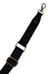 Pure Luxuries London 'Heidi' Leather Crescent Cross-Body Bag - Image 8 of 8