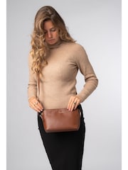 Pure Luxuries London 'Natalie' Leather Cross-Body Bag - Image 1 of 7