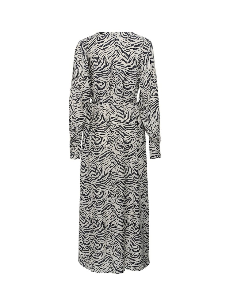 Kaffe KAjodie V-Neck Long Sleeves Maxi Dress - Image 6 of 6