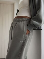 Salbeigrün - Jogginghose mit Bündchen - Bild 4 von 9