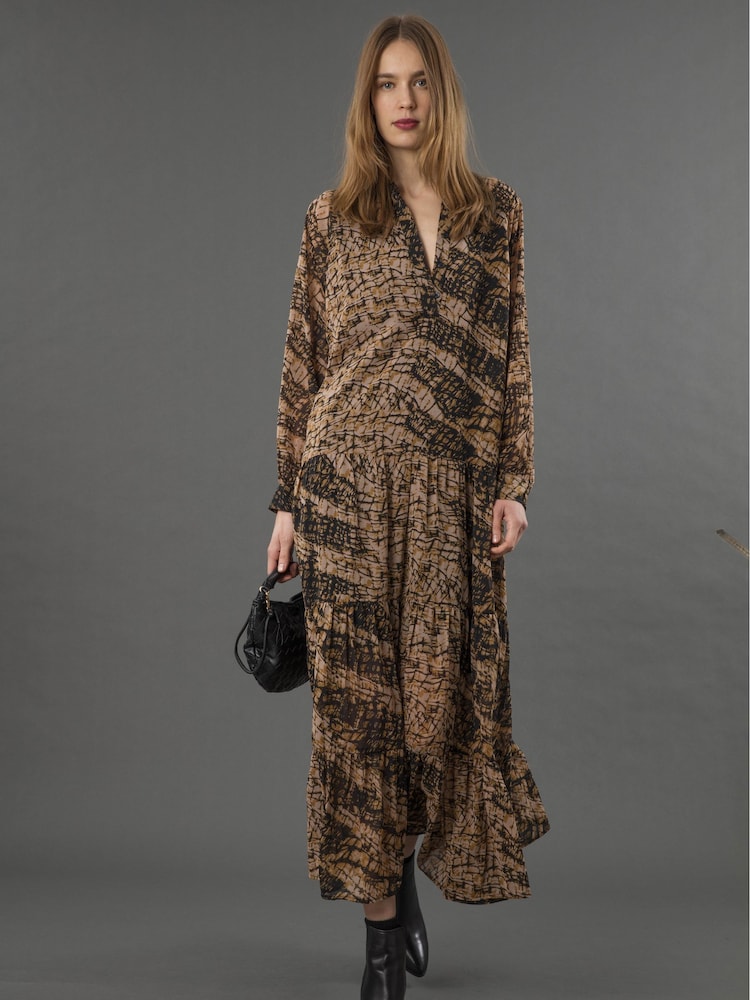 Religion Sunset Maxi-Hemdkleid mit einem gestuften Boho-Stil-Rock in abstrakten Prints - Bild 6 von 6 Religion Sunset Maxi-Hemdkleid mit einem gestuften Boho-Stil-Rock in abstrakten Prints - Bild 6 von 6