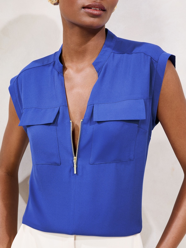 Verde - Blusa utilitaria con bolsillo y cremallera delantera de Lipsy - Imagen 1 de 4