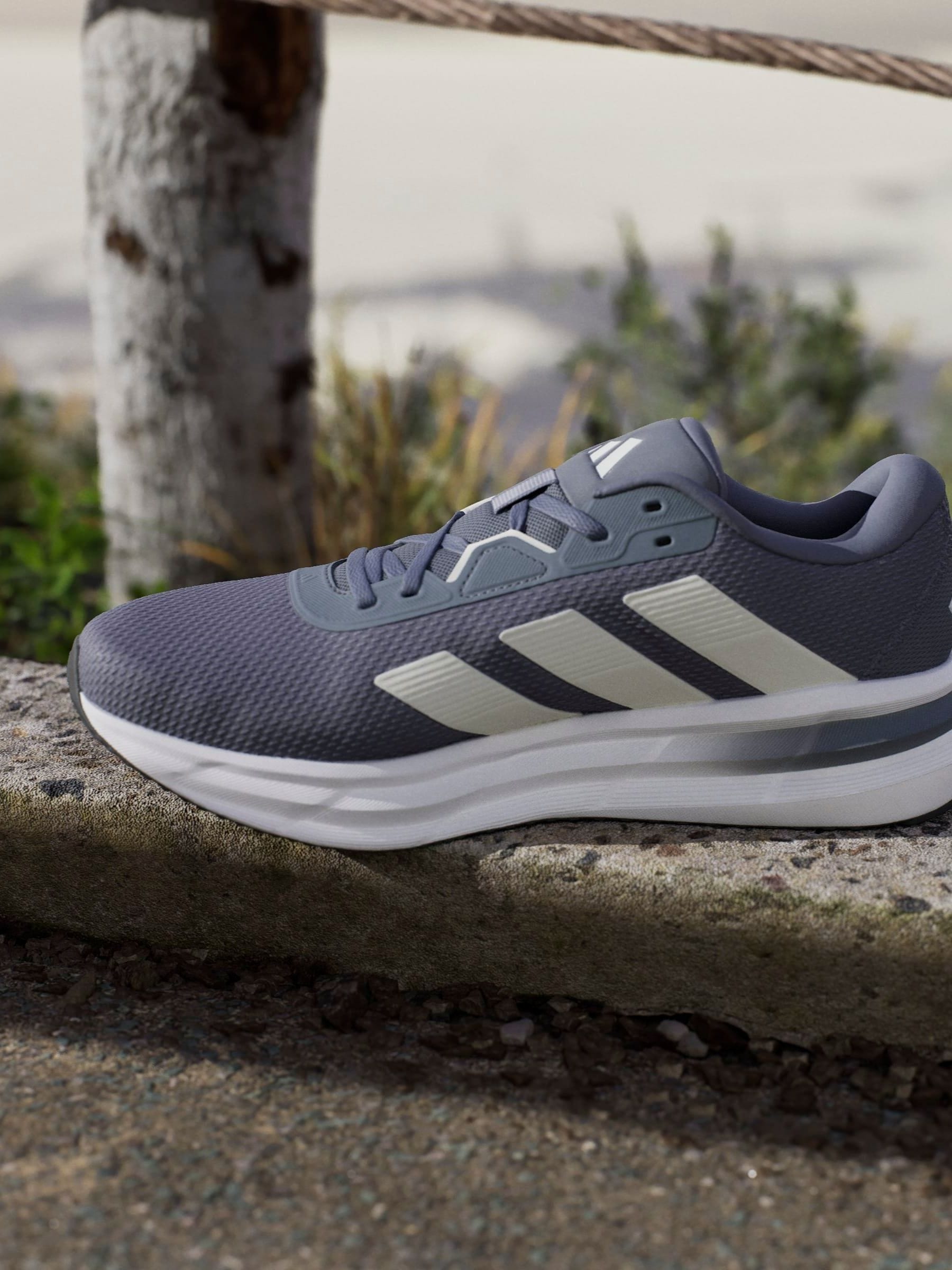 Next：日本 ダークグレー - adidas ギャラクシー 7 ランニングシューズ