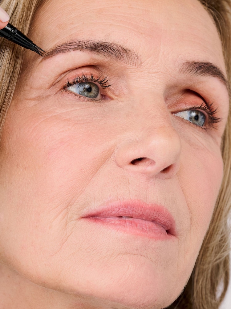 Benefit Mighty Fine Brow Superfine Triple Tip Pen - Image 5 of 5
