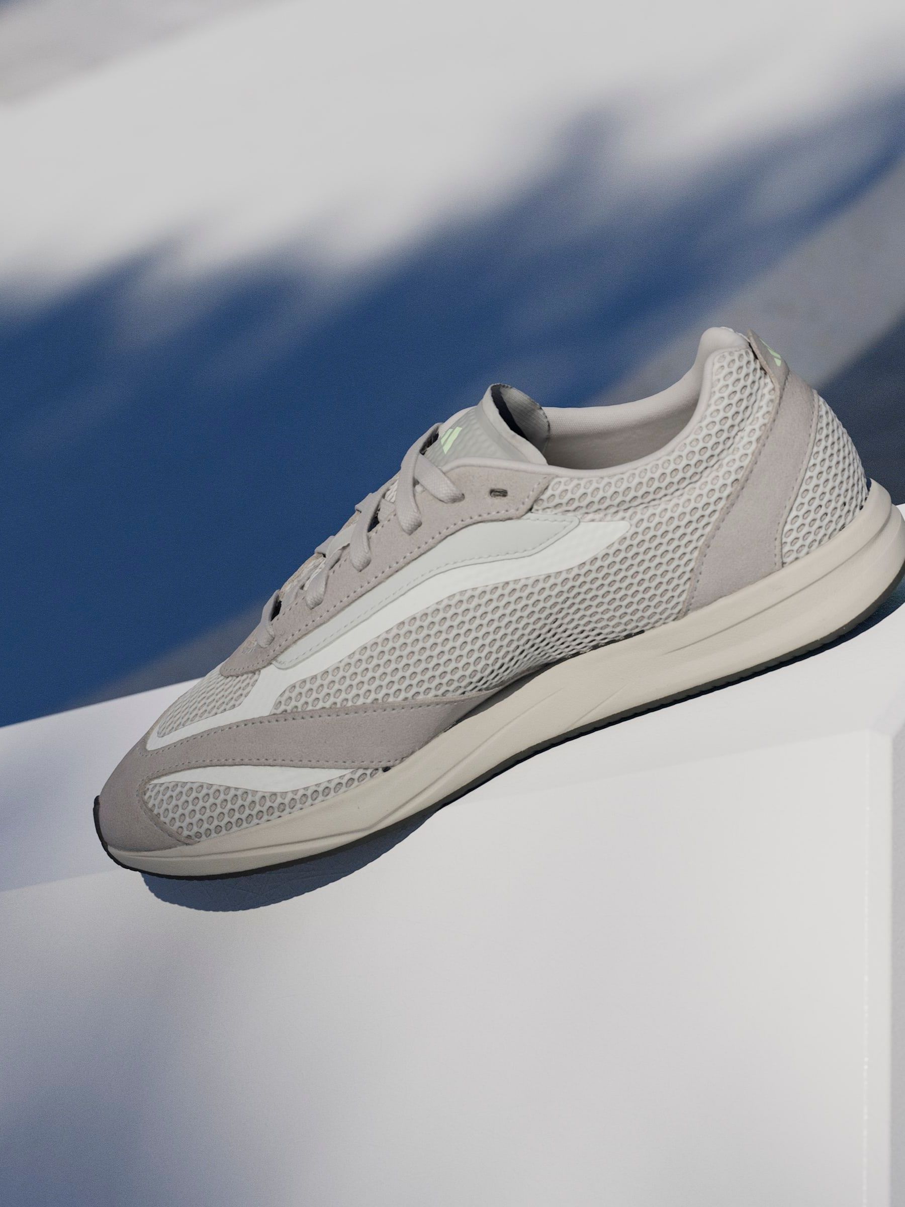 Comprar Cinza - Tênis adidas Lightblaze Lo from Next Brazil