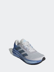 رمادي - حذاء رياضي للجري Questar 3 من adidas - صورة 3 من 9