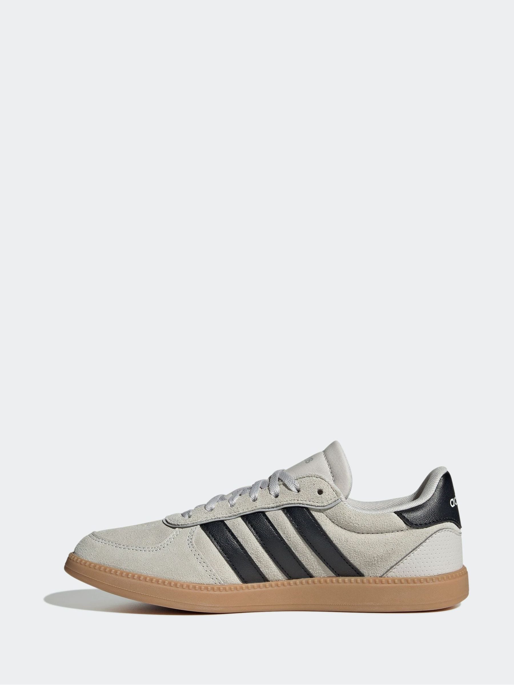 Next：日本 グレー / ブラック - adidas Breaknet スリーク スニーカー