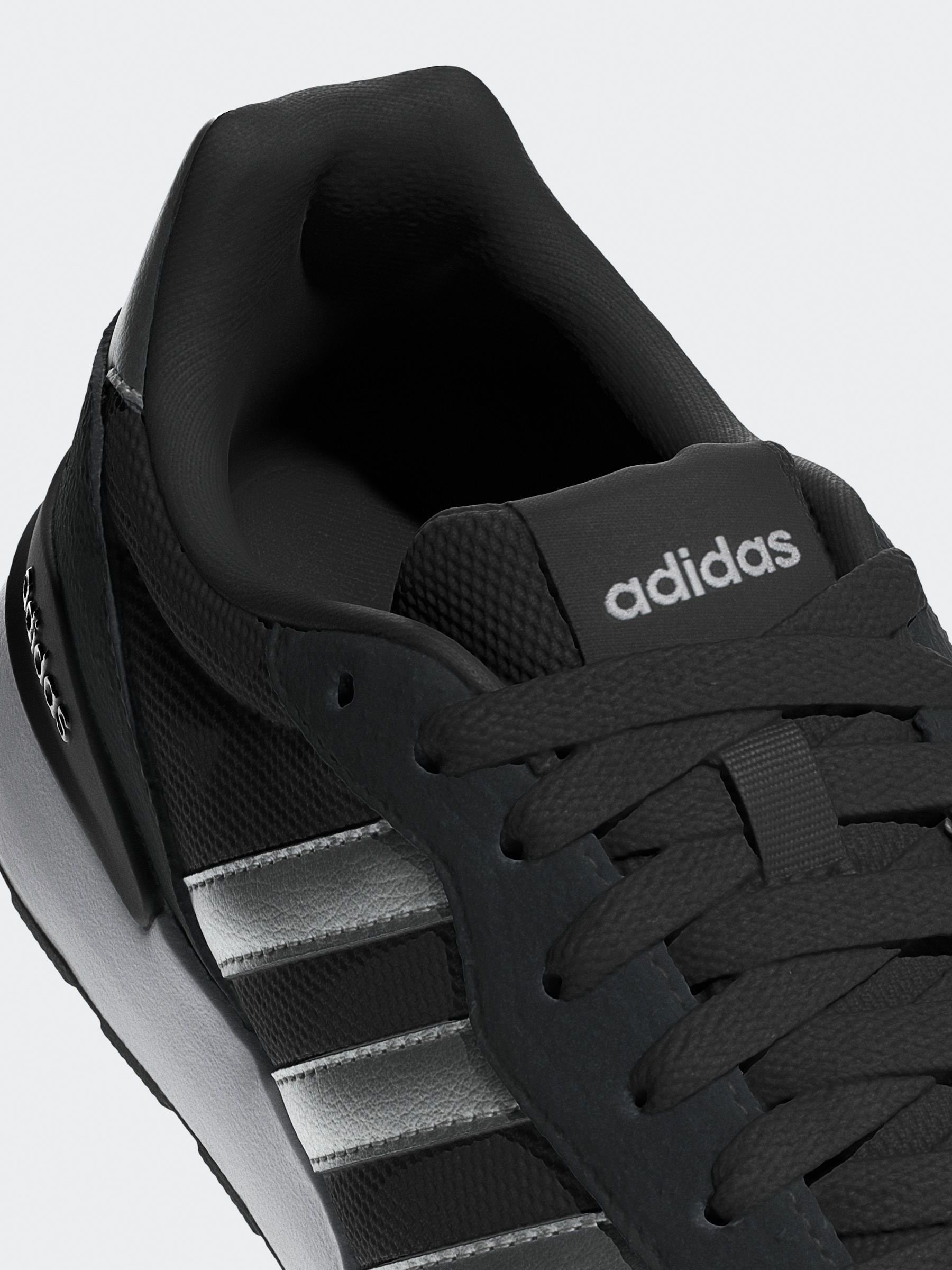 Cumpără Negru/Argintiu - Adidas Run 70s 4.0 Antrenori from Next