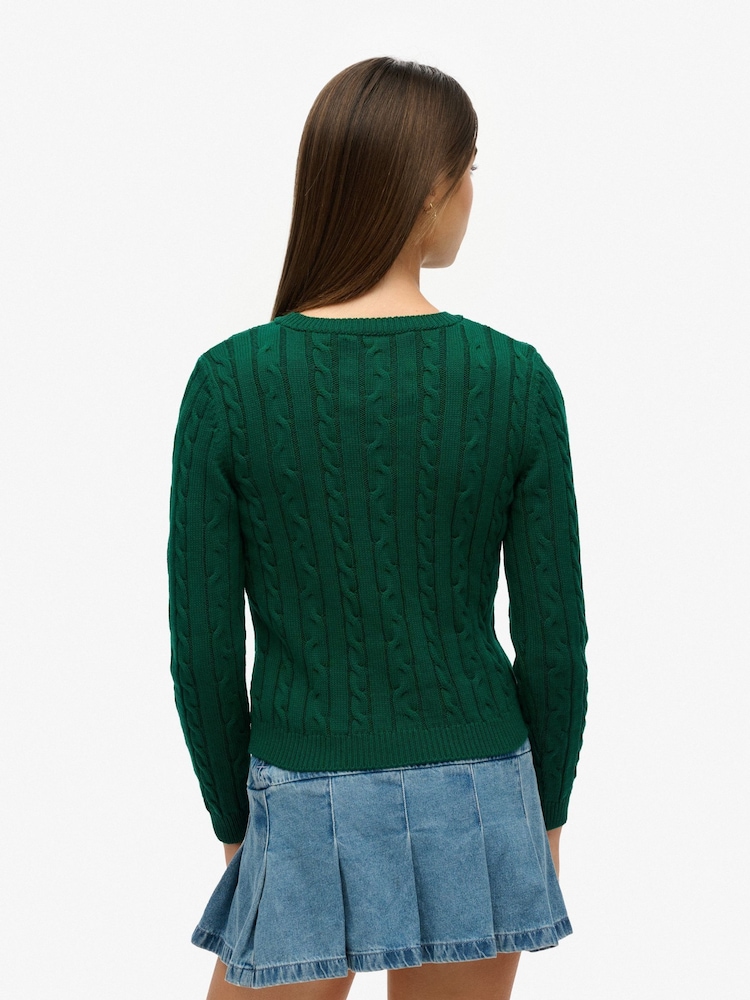 zelena - Superdry Essentials Slim Cable Knit okrogel ovratnik; z okroglim ovratnikom 100% Cotton pulover - Slika 2 iz 5 zelena - Superdry Essentials Slim Cable Knit okrogel ovratnik; z okroglim ovratnikom 100% Cotton pulover - Slika 2 iz 5