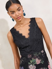 Lipsy Black Floral Printed Lace Mix V-Neck Maxi Dress - Image 4 of 5