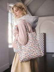Ecru marmoriert Floralmuster - Cath Kidston Große, beschichtete Buchtasche - Bild 5 von 9