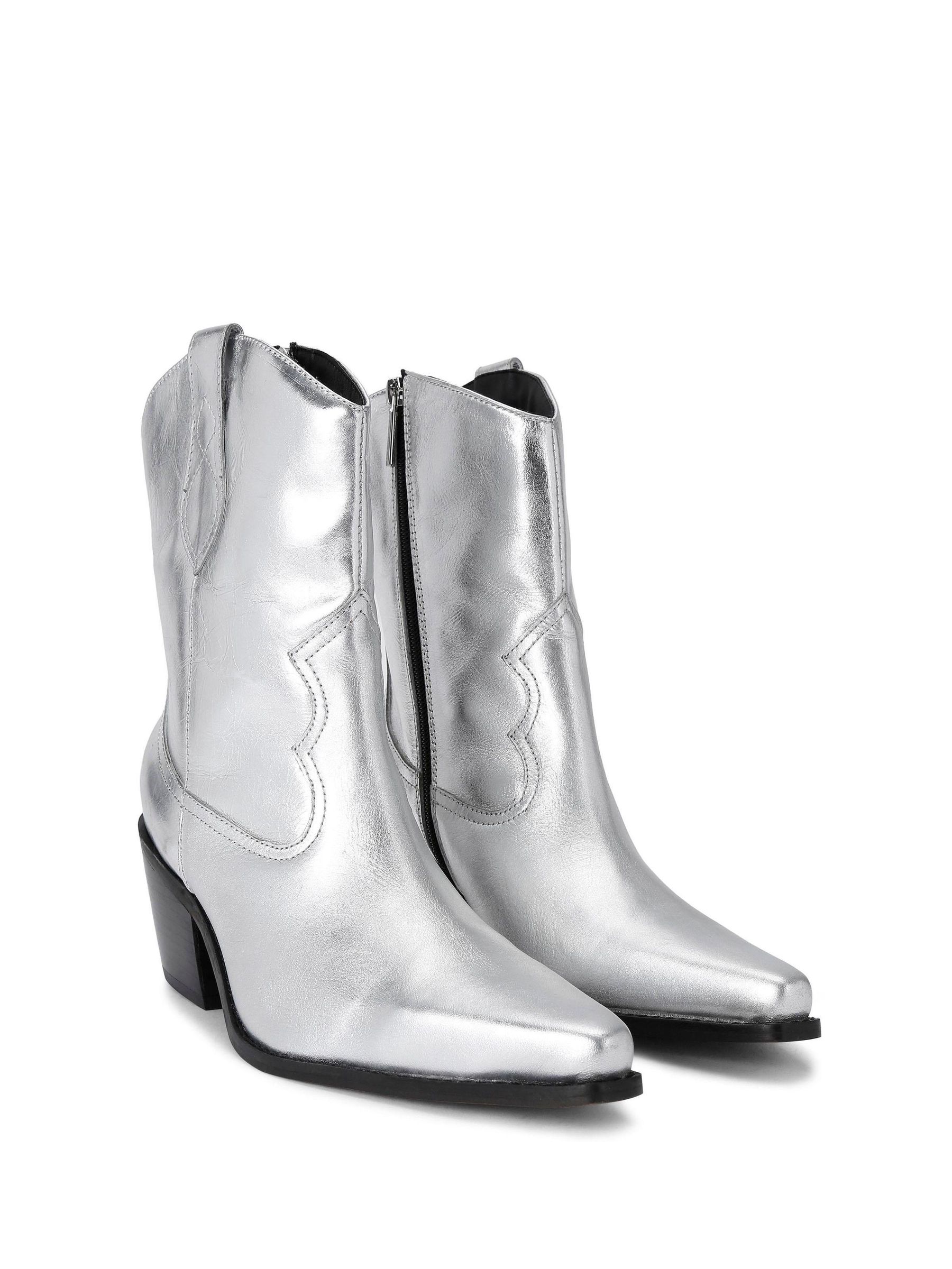 Silver chrome boots hotsell