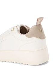 Lahki beli športni copati KG Kurt Geiger - Slika 5 iz 5