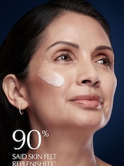 Estée Lauder Own The Night Renew + Repair Skincare Gift Set (Worth £53) - Image 3 of 4