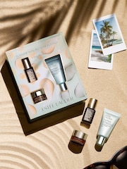 Estée Lauder Summer Skin All Year Round Day Wear Skincare Gift Set (Worth Over £48) - Image 3 of 3