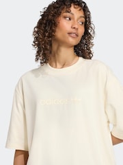 Luz marrom - Camiseta oversize adidas Originals Essentials Linear - Imagem 5 de 6