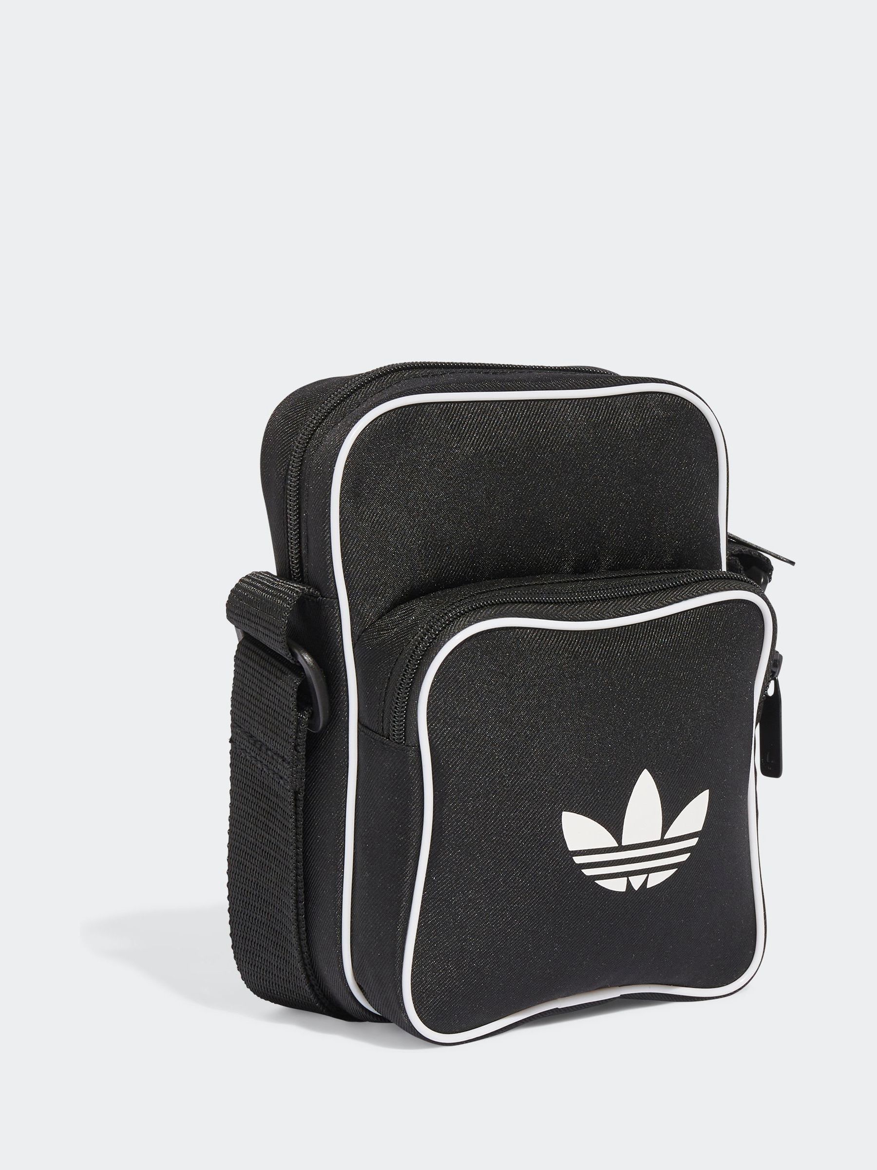 Next：日本 ブラック - adidas Originals Adicolour クロスボディ