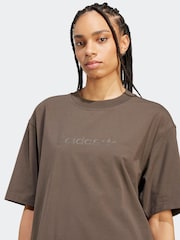 adidas Originals Green Essentials Linear Oversize T-Shirt - Image 4 of 6