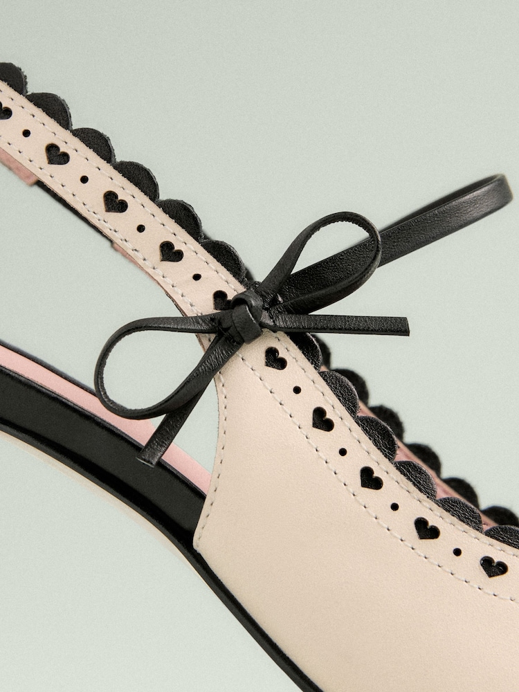 črna/bela - Tabitha Simmons x Next Josephine Leather Point Toe Bow Brogue Detail Slingback Shoes - Slika 11 iz 11