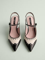 črna/bela - Tabitha Simmons x Next Josephine Leather Point Toe Bow Brogue Detail Slingback Shoes - Slika 7 iz 11