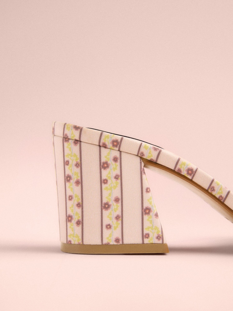 Rosa claro floral - Tabitha Simmons x Next Liv Bow Block Mules - Imagen 10 de 10 Rosa claro floral - Tabitha Simmons x Next Liv Bow Block Mules - Imagen 10 de 10