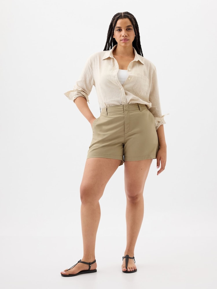 Gap Beige 5" Mid Rise Downtown Chinos Shorts - Image 1 of 3