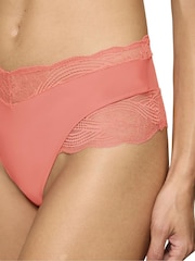 Triumph Lift Smart Bandeau Maxi Knickers - Image 4 of 5