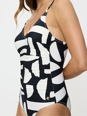 Triumph Summer Allure Wired White Swimsuit - Imagen 3 de 5