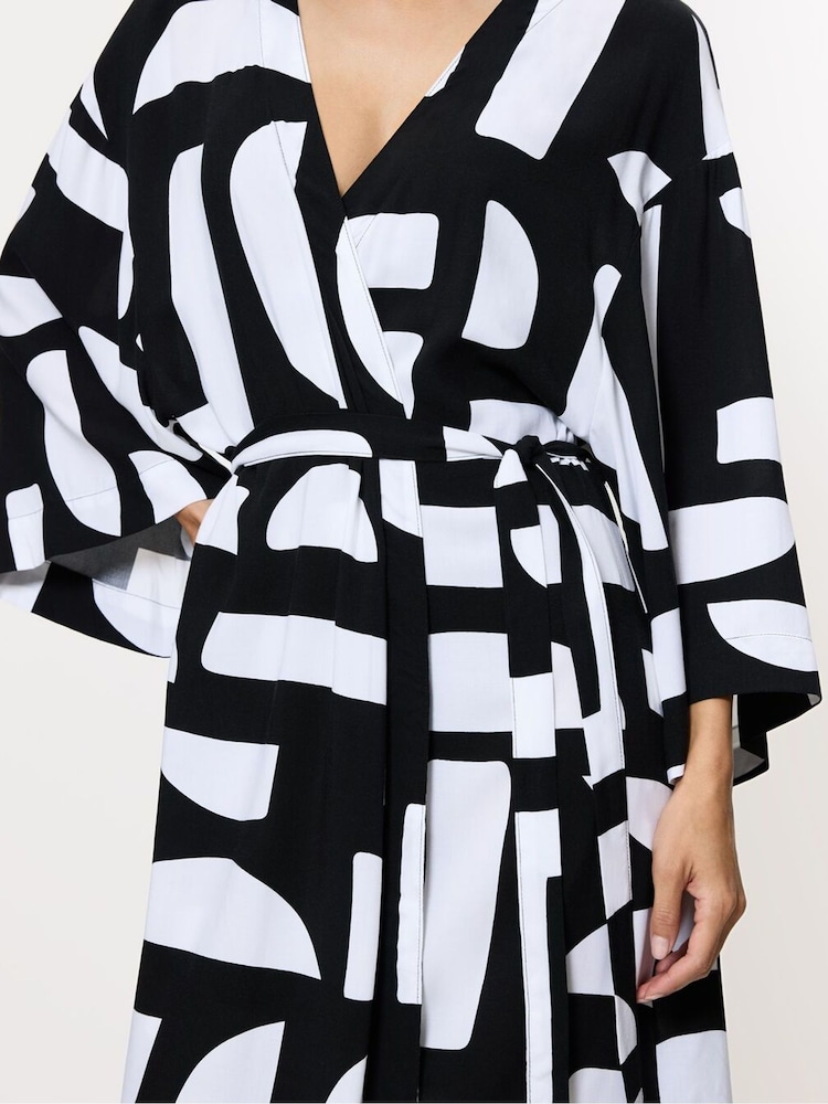 Triumph Beach MyWear White Tunic Robe - Image 3 of 5
