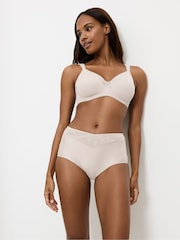 Triumph True Shape Sensation T Minimizer Bra - Image 1 of 9