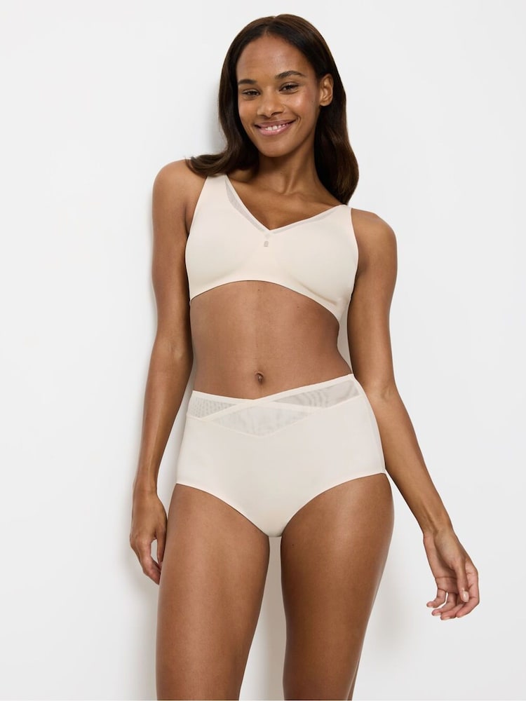 True Shape Sensation T Non wi minimizer bra - Image 1 of 5