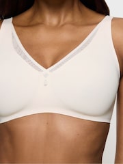 True Shape Sensation T Non wi minimizer bra - Image 3 of 5