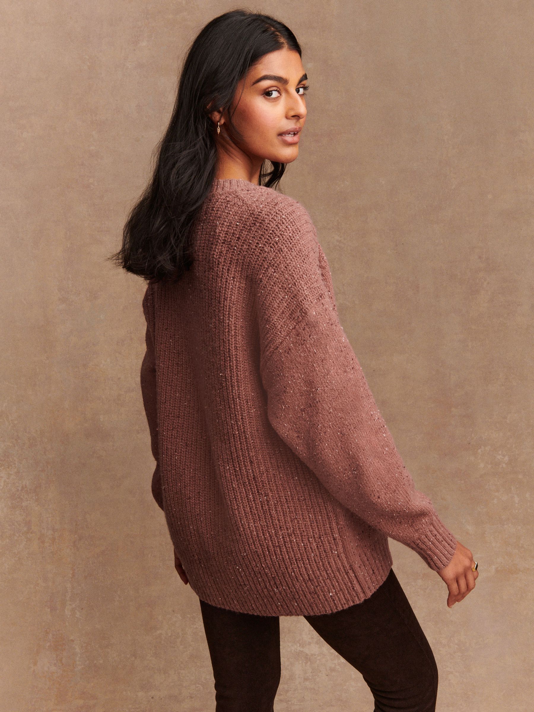 Next：日本 ブラッシュ ピンク - コットン & ウール混 ロングライン V