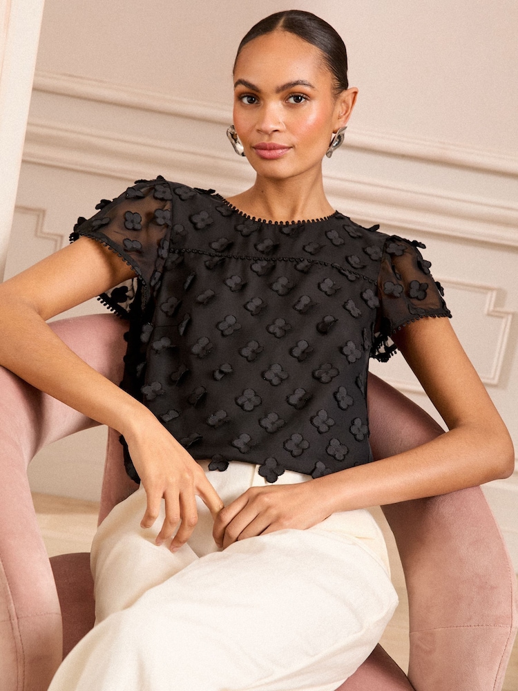 Noir - Love & Roses 3D Floral Print Short Sleeve Top - Image 3 of 4