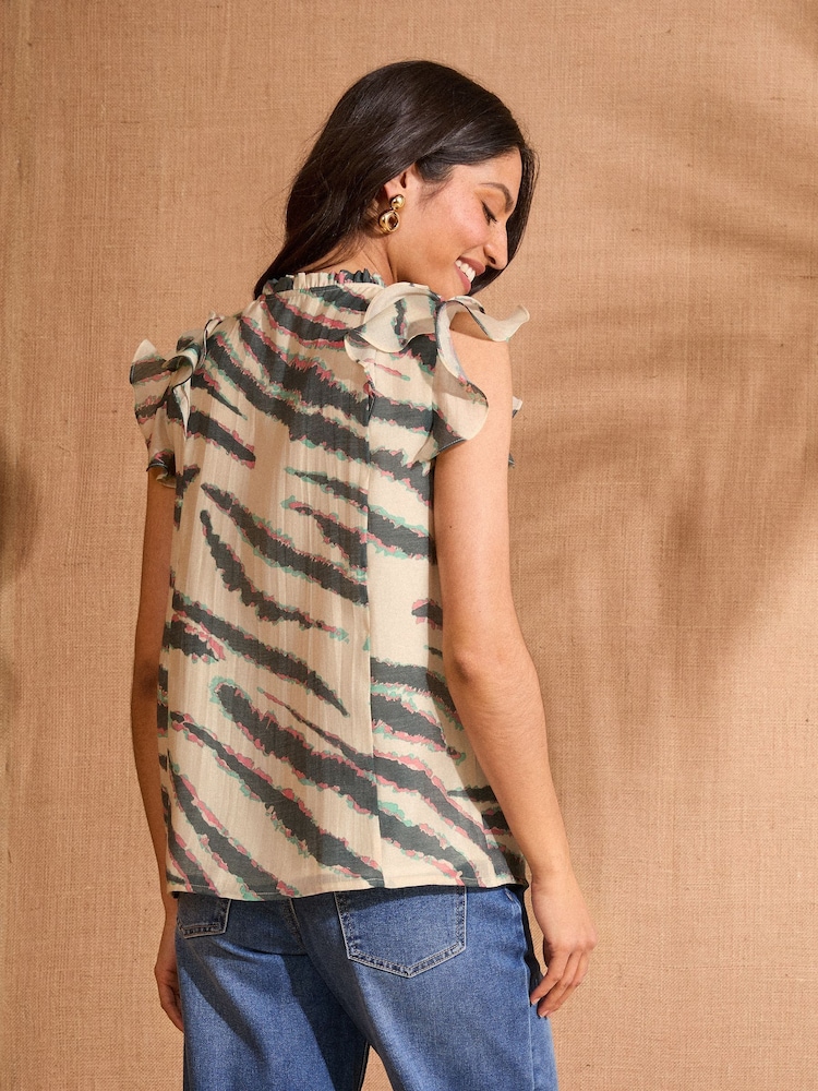 Love & Roses Short Sleeve Ruffle Blouse - Imagen 4 de 4