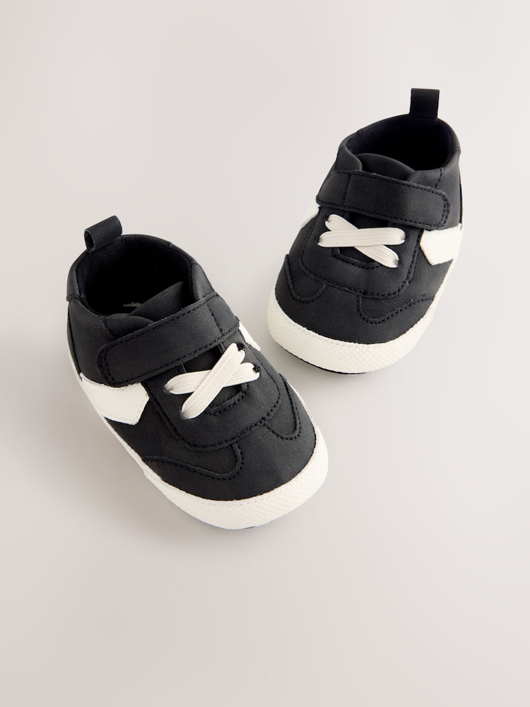 Black/White Baby Touch Fastening Elastic Lace Chevron Trainers (0-2mths) - Image 2 of 5
