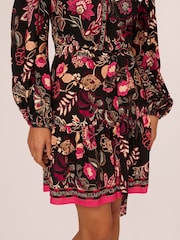 Vestido corto negro estampado Adrianna de Adrianna Papell - Imagen 5 de 7