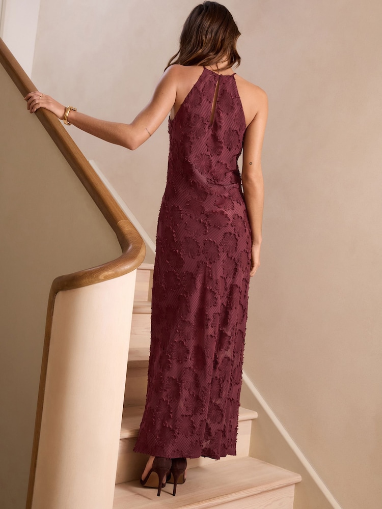 Burgunderrot - Strukturiertes florales Maxikleid für besondere Anlässe - Bild 2 von 5 Burgunderrot - Strukturiertes florales Maxikleid für besondere Anlässe - Bild 2 von 5