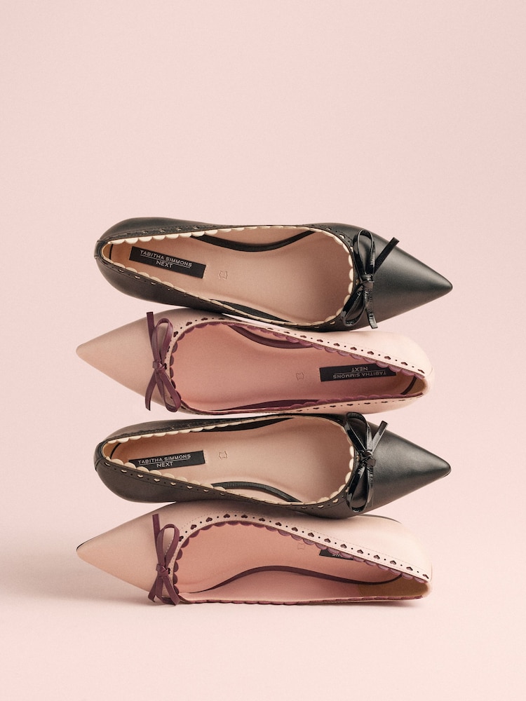 Roza kožna - Tabitha Simmons x Next Emilia Leather Point Toe Bow Brogue Detail Ballerina - Slika 1 iz 5