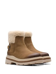Clarks Natural Wlined Hencroft Madi WP Boots - Image 5 of 7