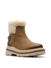 Clarks Natural Wlined Hencroft Madi WP Boots - Image 7 of 7