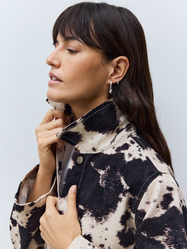 Cow Print 100% Cotton Cropped Denim Jacket - Image 4 of 8