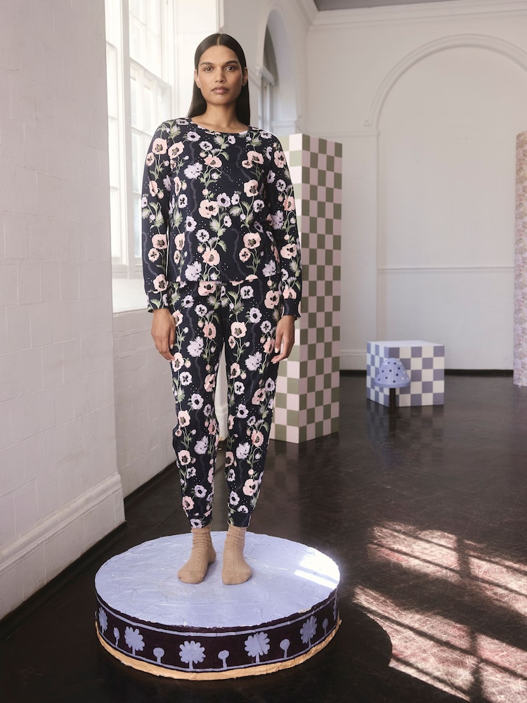 Cath Kidston Navy Peony Print Cotton Twosie Pyjamas - Image 2 of 10