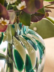Nina Campbell Green Large Confetti Glass Vase - Image 3 of 5