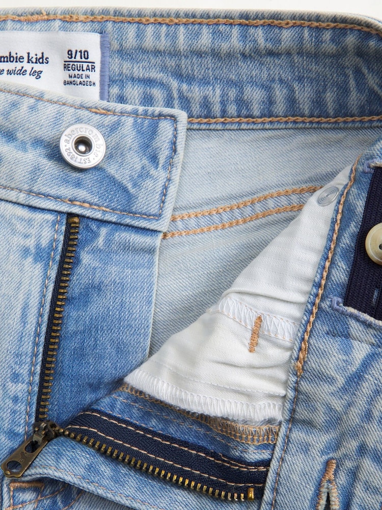 Light Wash High Rise Wide Leg Jeans With Heart Pocket - Image 2 of 3